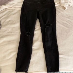 Rockstar Jeggings Size 6 elastic waistband w/ raw hem bottom